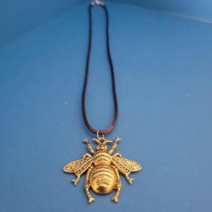 18 Inch Brown Leather Cord Necklace With Golden Queen Bee (1)