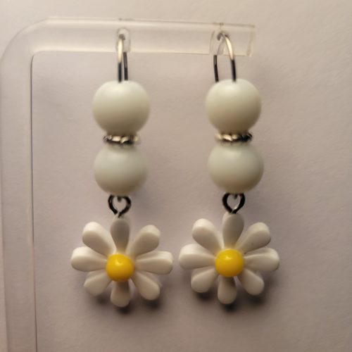 Daisy Crossing Porcelain Earrings
