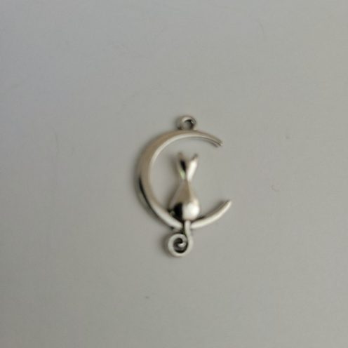 Closeout - Silver Color Moon Cat Charms (25)